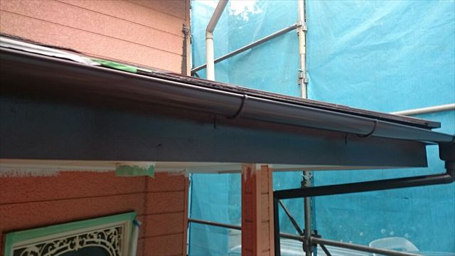 雨樋、破風板塗装完了20190624