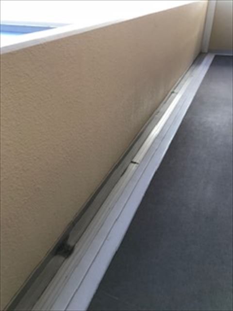 共用廊下腰壁