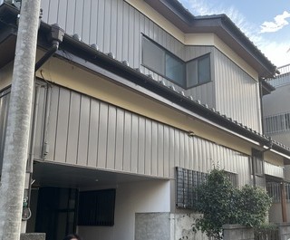 【取手市】天井から床へ滴る雨漏り｜深刻な被害の現場調査